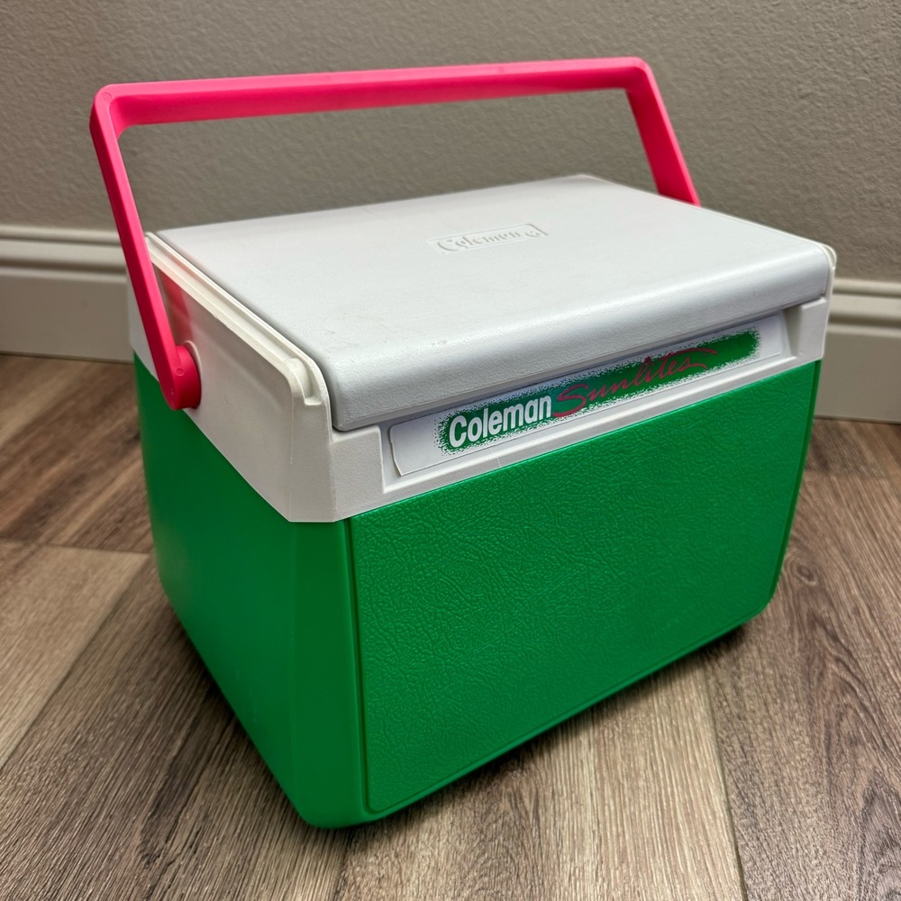 Vintage Coleman Sunlites Cooler, Model 5210